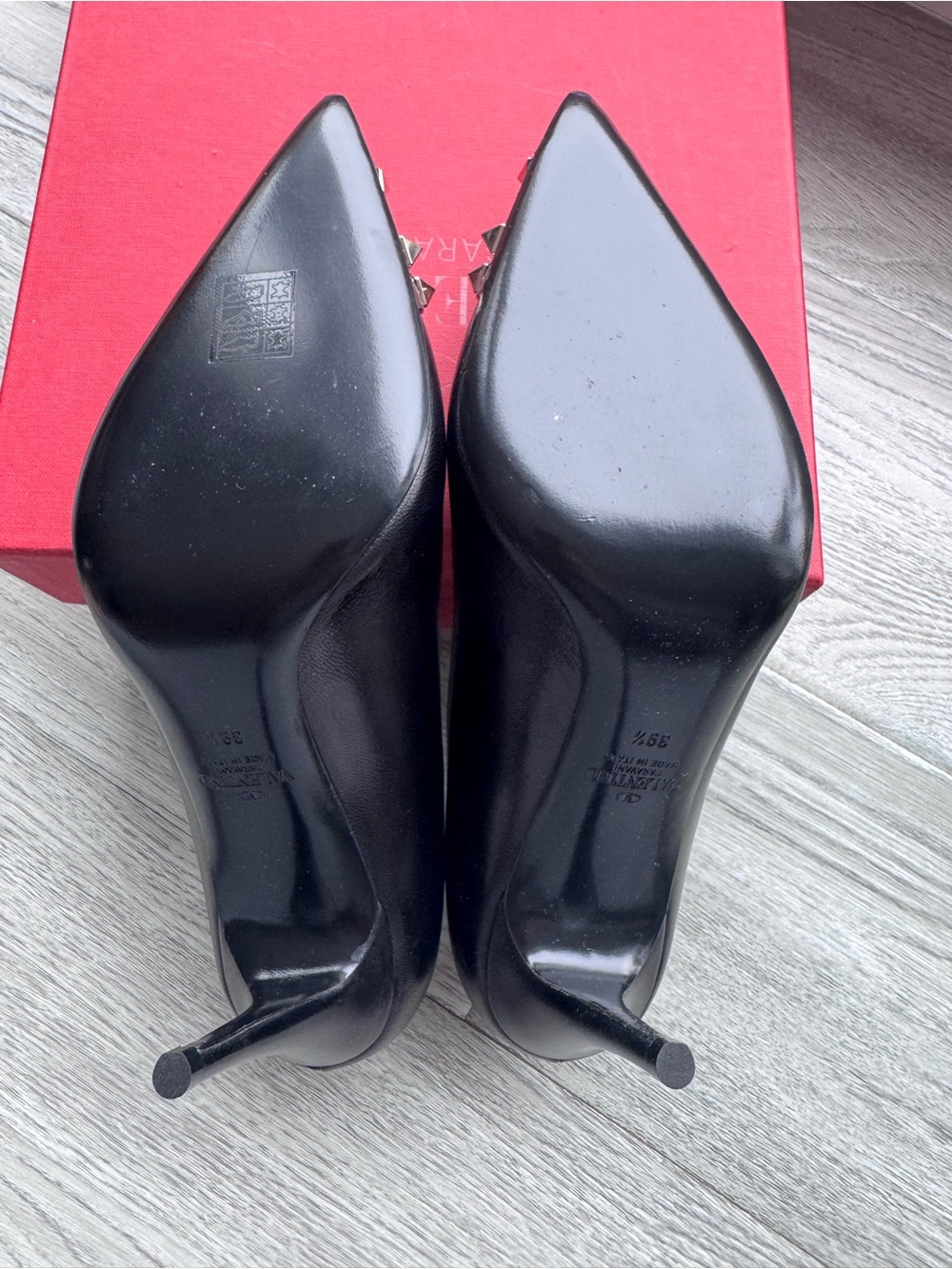🆕 Valentino Garavani Rockstud Alcove Leather Pumps - Picture 7 of 10